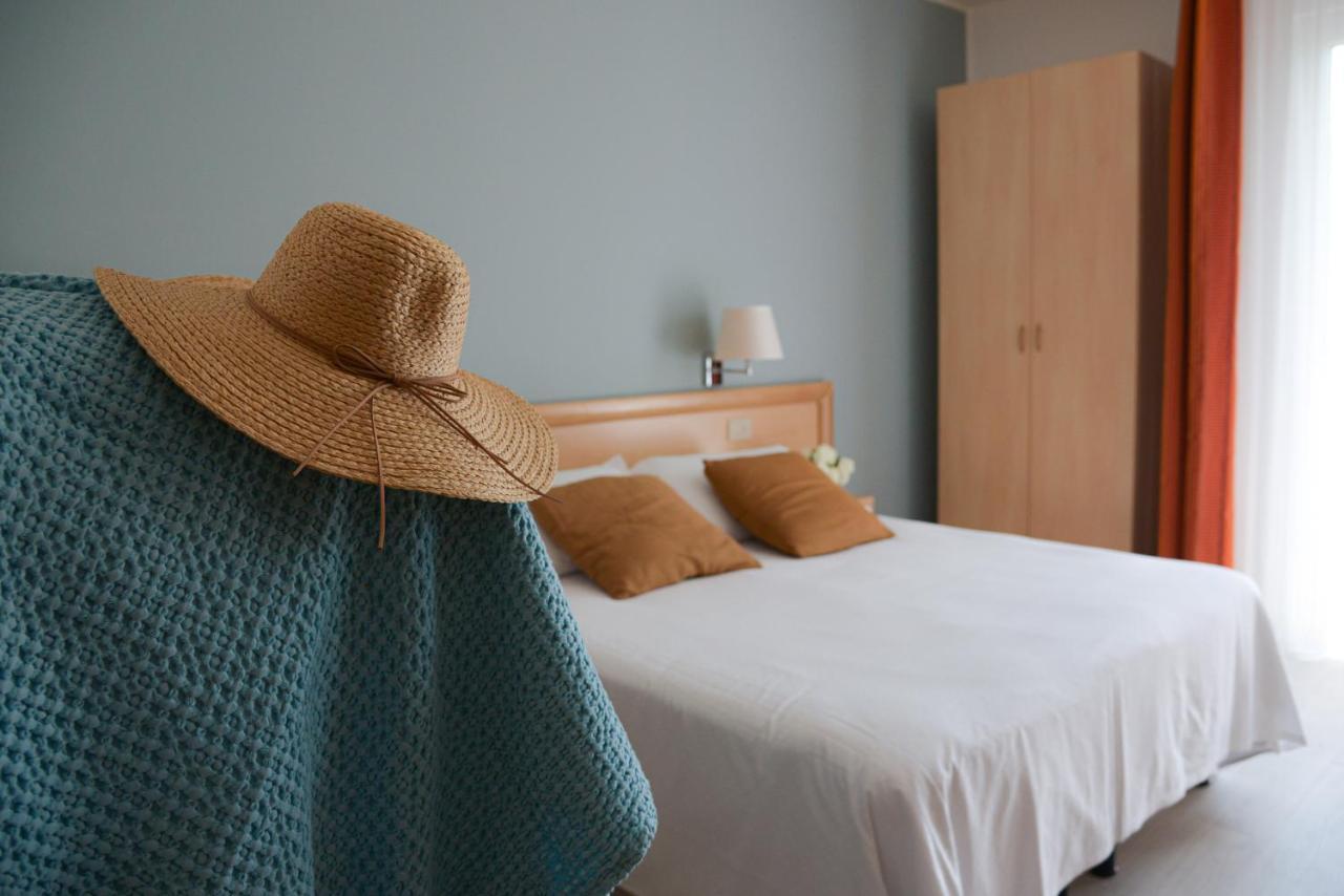 Hotel Renania 비비오네 외부 사진